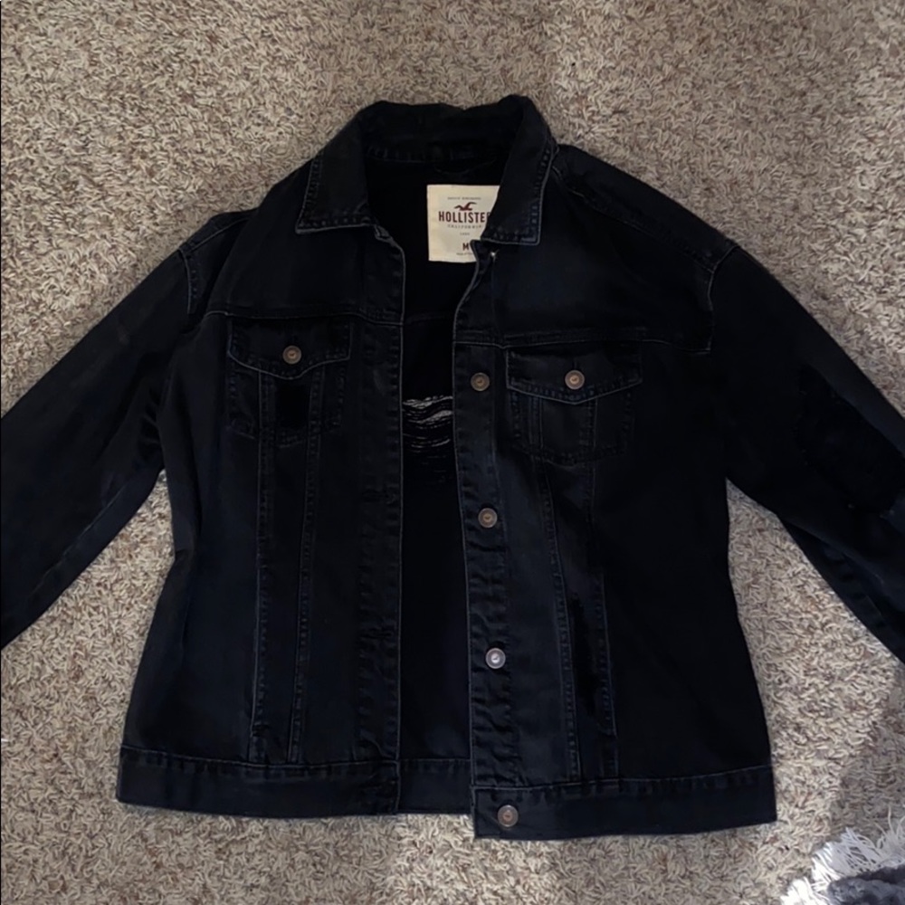 DISTRESSED BLACK DENIM JACKET